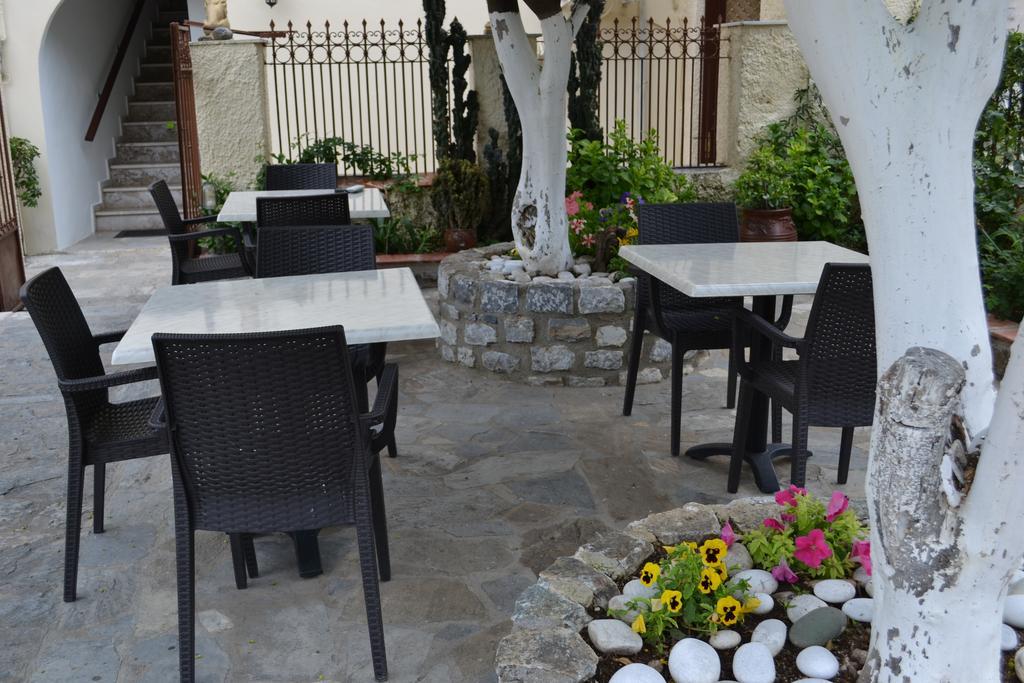 Christina Guest House Mystras Exterior photo